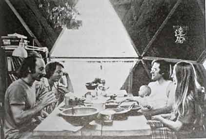 Lloyd Kahn, left front